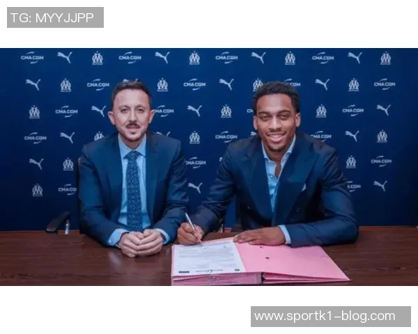 多特蒙德计划今夏免签耶诺德后卫昆滕廷伯加强防线深度